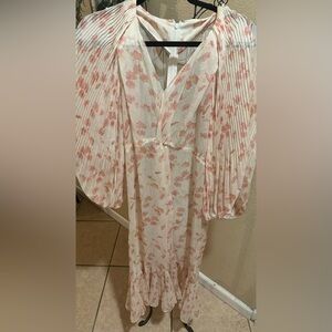 Woman’s Bohemian Floral Dress fairly used